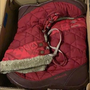 Waterproof snow boots